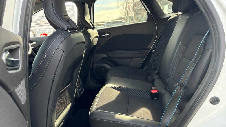 Renault Symbioz 1.6 E-Tech FHEV 145 Techno Esprit Alpine 5dr Auto Hybrid Estate